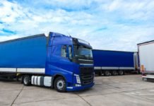Navigating-Tight-Spaces-How-to-Maneuver-a-Commercial-Truck-on-highqualityblog